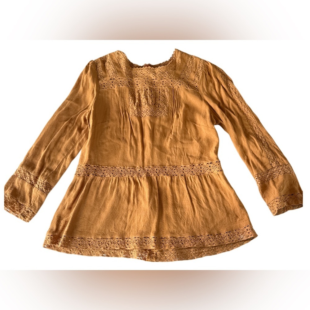 Point Sur Women's Mustard Lace Detail Top